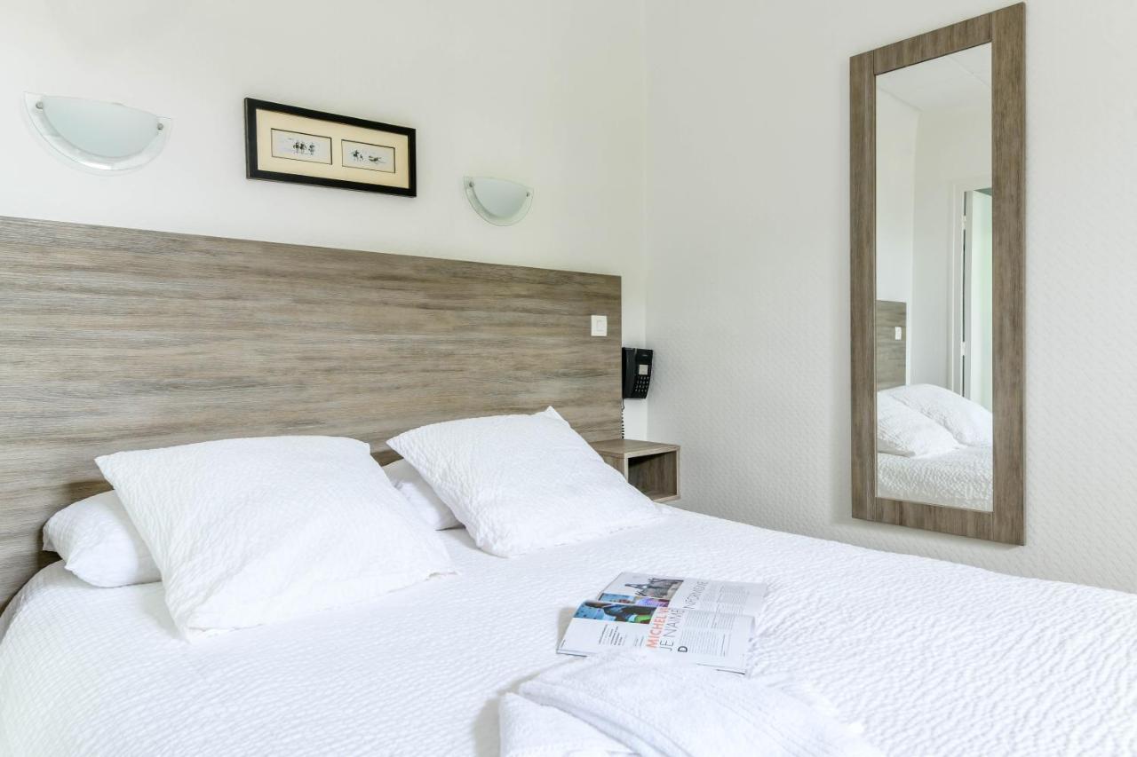 Hotel Val Flores Logis Biarritz Bagian luar foto