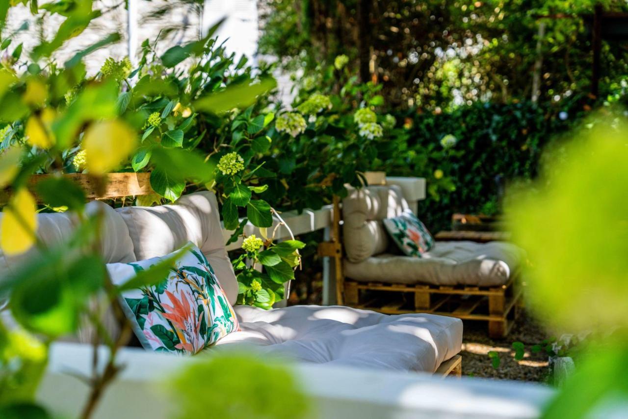 Hotel Val Flores Logis Biarritz Bagian luar foto
