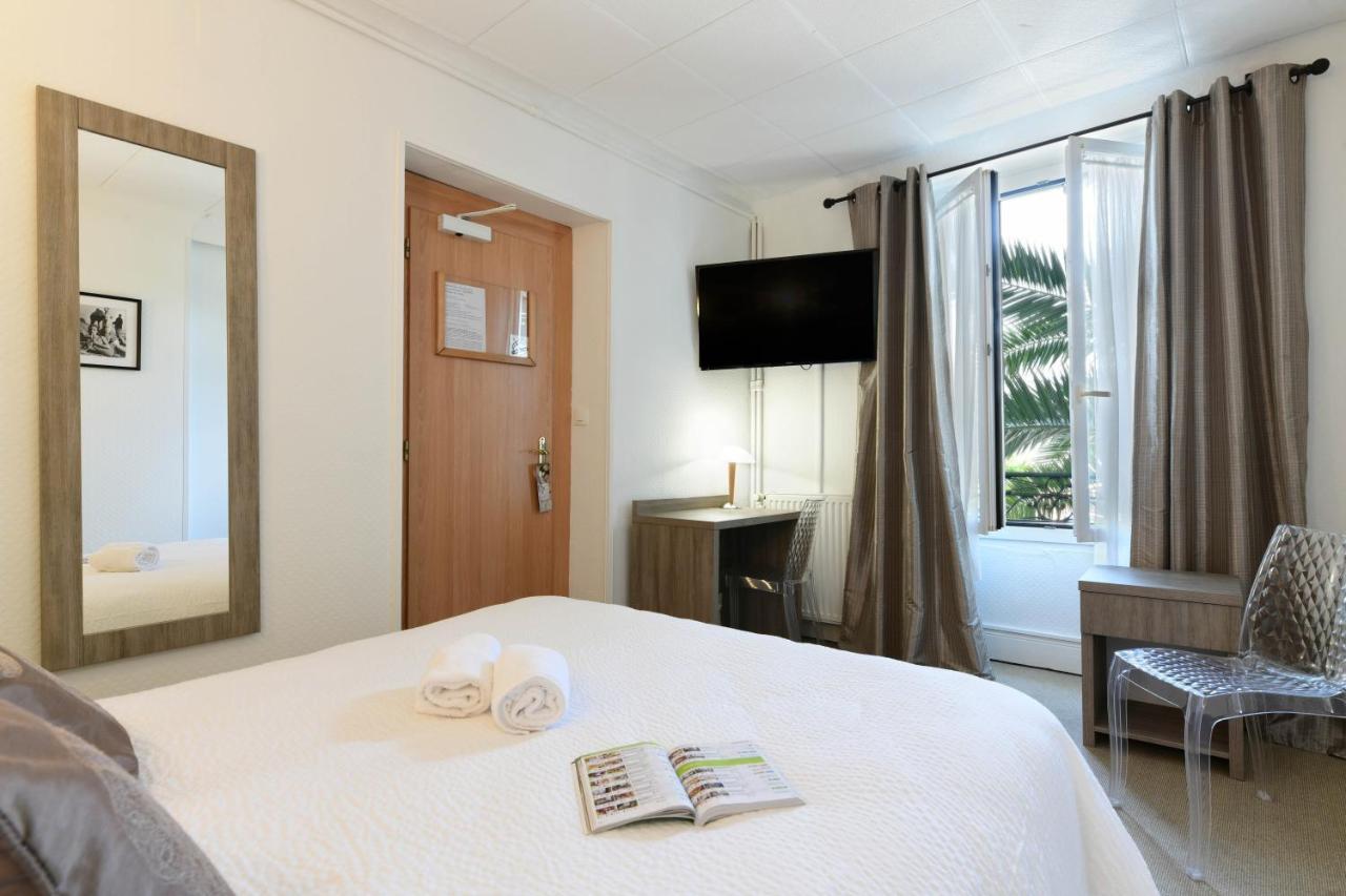 Hotel Val Flores Logis Biarritz Bagian luar foto